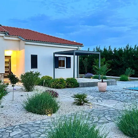 Fairyland 150qm Fuer 8pax