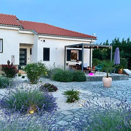 Fairyland 150qm Fuer 8pax *