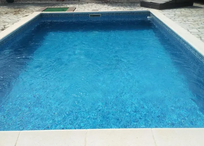 Fairyland 150qm Fuer 8pax Paljuv